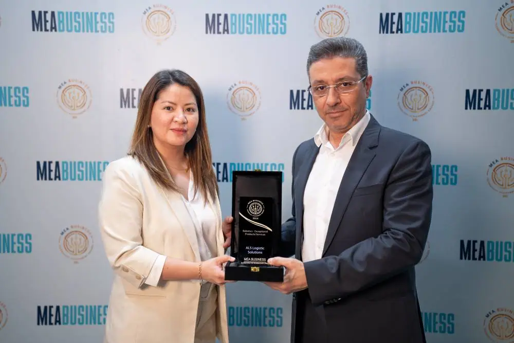 ALS team holding the Robotics – Exceptional Products/Services plaque at the Technology Achievement Awards 2024