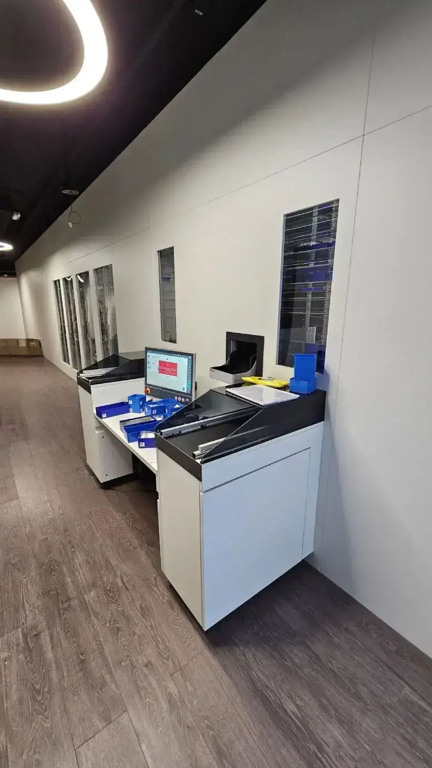 Fully Automated Pharma Store